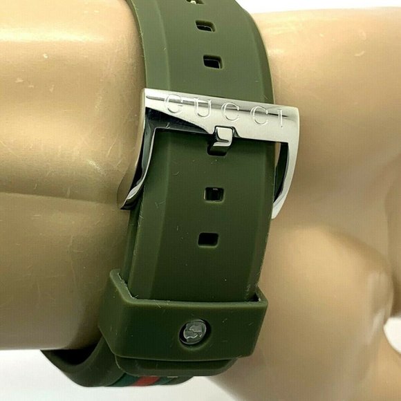 GUCCI SYNC YA137106 Green Rubber Band Men's Watch - Picture 9 of 12